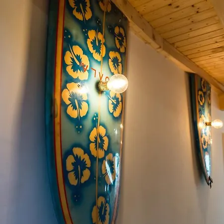 Hostal The Surf Embassy Peniche